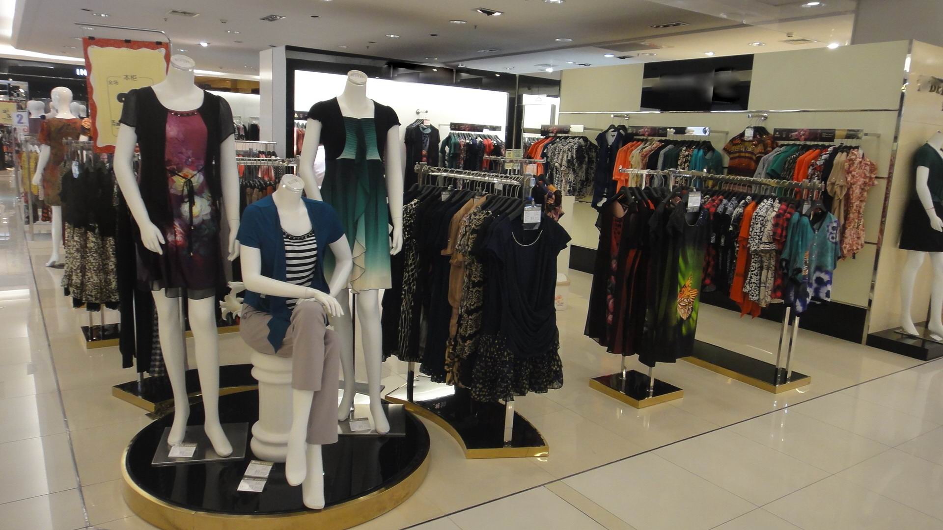 <em>商场女装品牌</em>大全_女装品牌_商场常见的女装