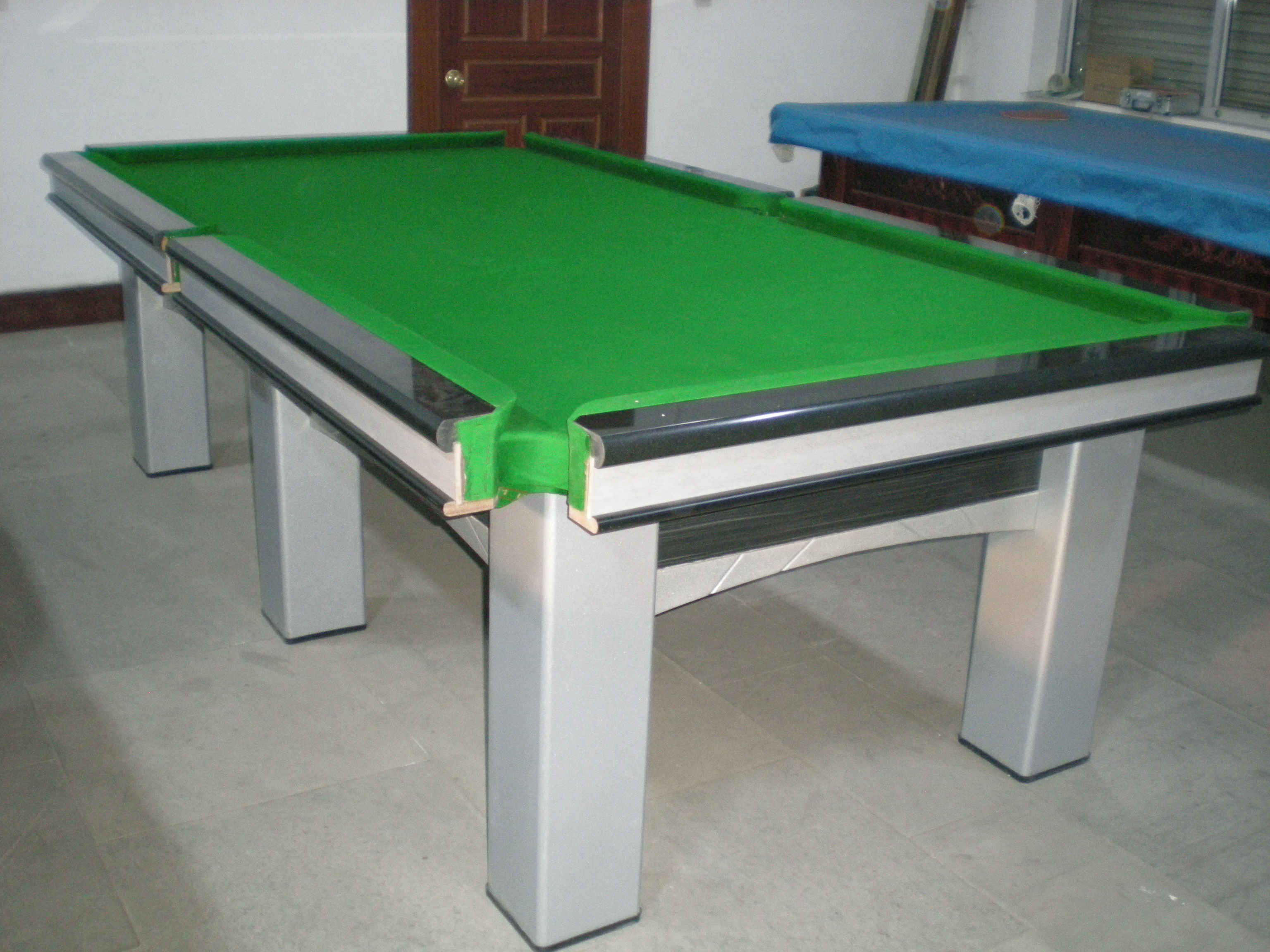 台球桌的款型设计,基本构造已经定型,就是颜色搭配和细节效果